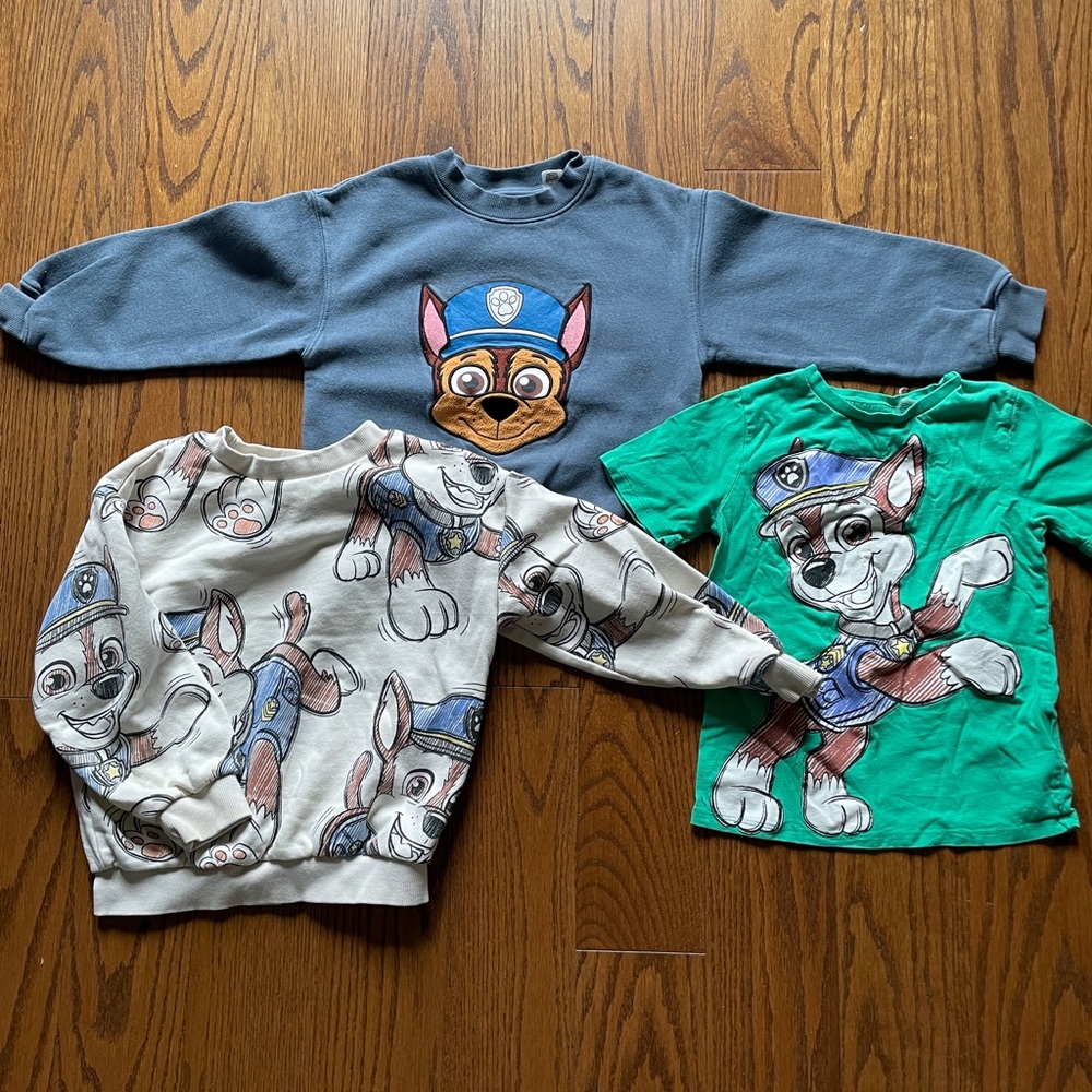 H&M - Paw Patrol Bundle - Chase - 4-6 years old. Two sweaters and a tee.